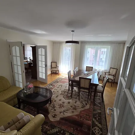 Wyszynskiego 8 Osobowe Appartement